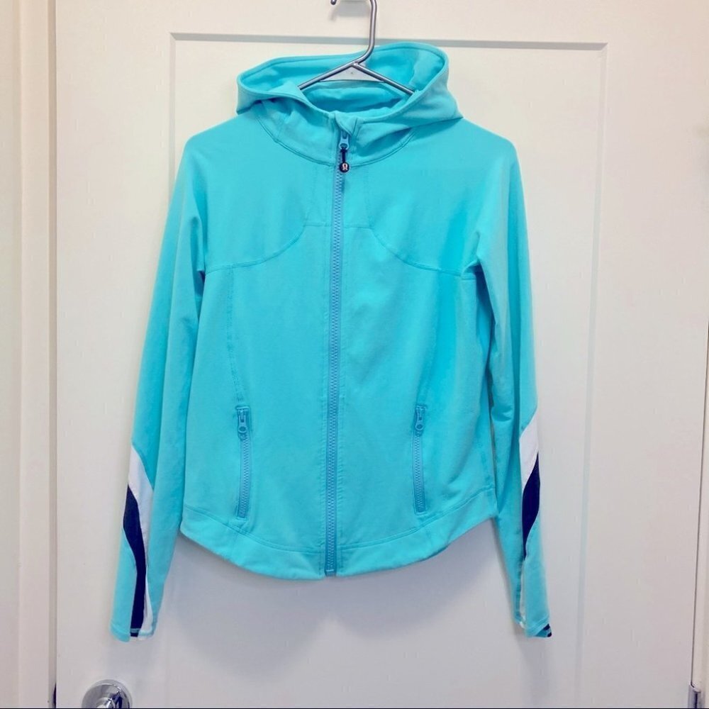 LULULEMON Sz 10 Half Moon Jacket. Rare. Vintage